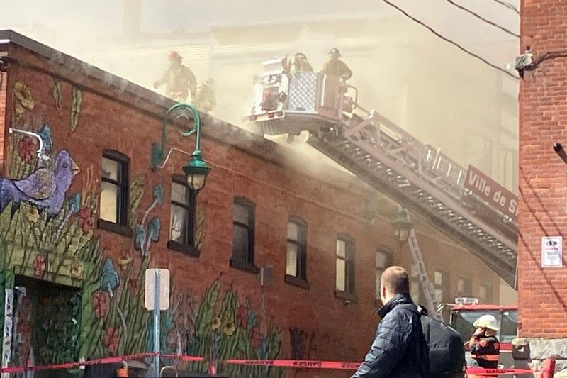MISE À JOUR : Incendie au restaurant O Chevreuil à Sherbrooke